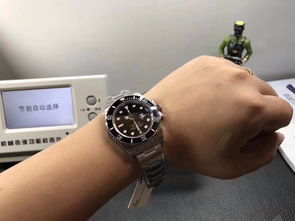 二手奢侈品市場探秘 精品表、服裝、鞋帽、箱包與珠寶的批發與發售